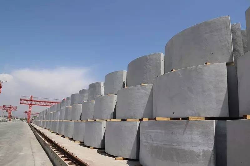 呼市地鐵管片廠夏季施工正當(dāng)時(shí)